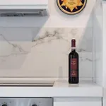 Apartment In Palazzo Bucelli *